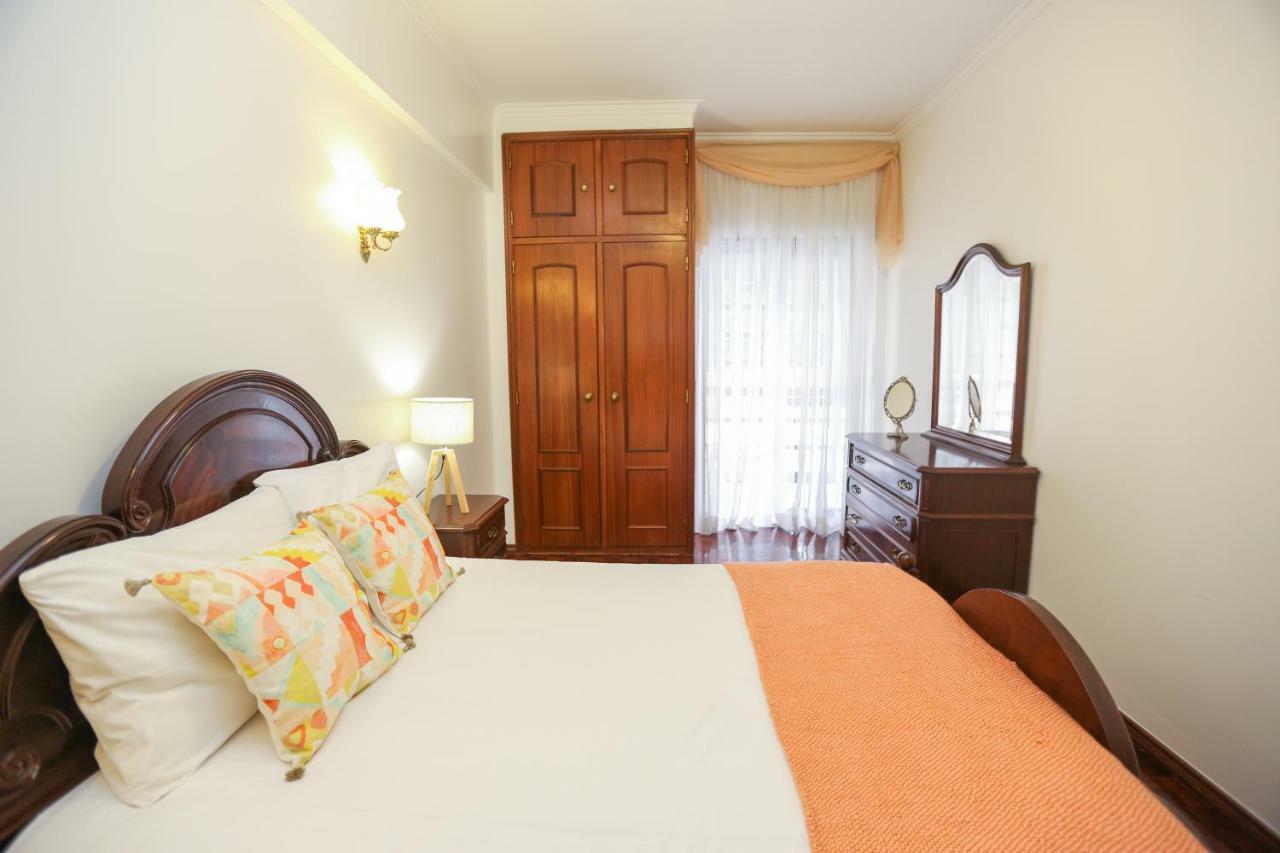 Like-Home-T4-Bright Benfica Apt-Terrace Lisboa Ngoại thất bức ảnh