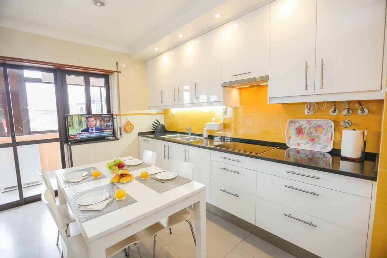Like-Home-T4-Bright Benfica Apt-Terrace Lisboa Ngoại thất bức ảnh